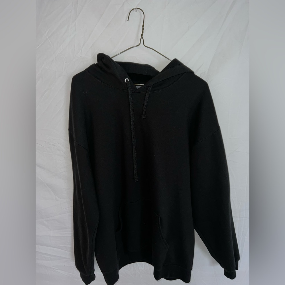Basic black hoodie
